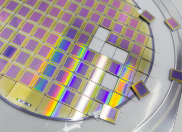 Silicon wafer with microchips